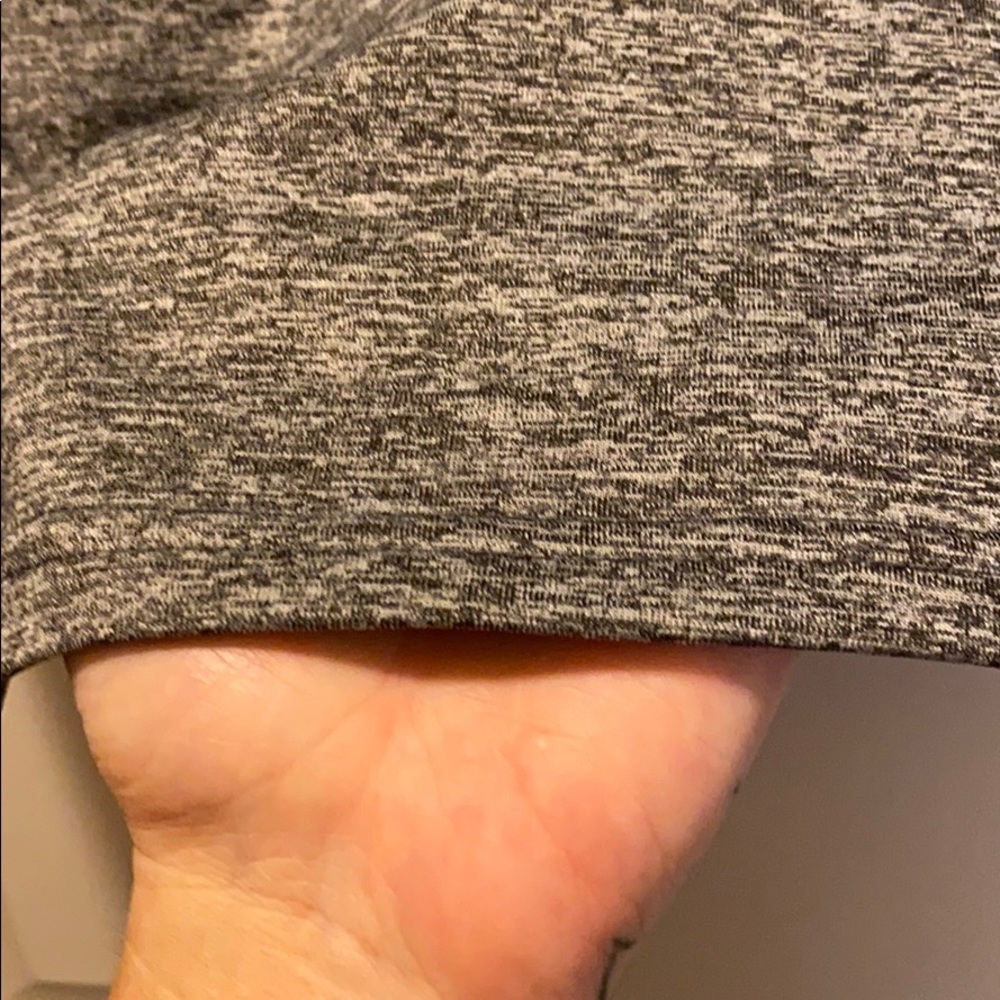 Grey tee - Picture 4 of 5